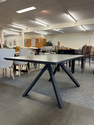 Eetkamertafel Berlijn 180cm, antraciet